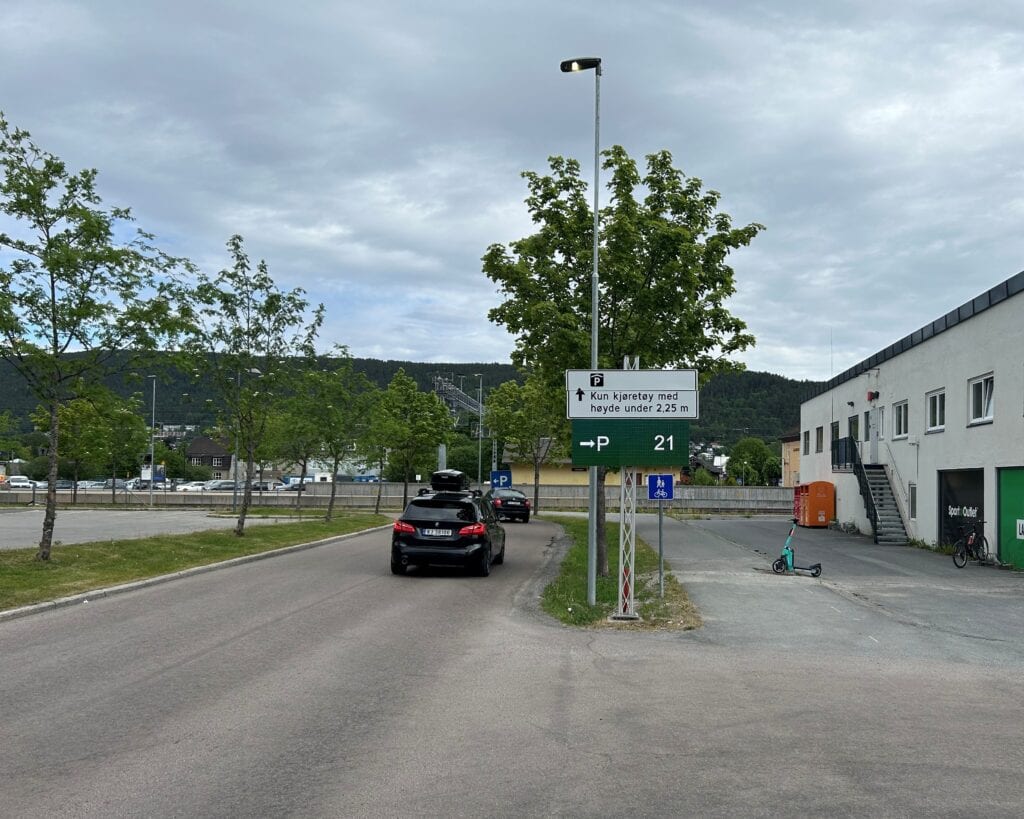 Gulskogen - Digital Parking Sign